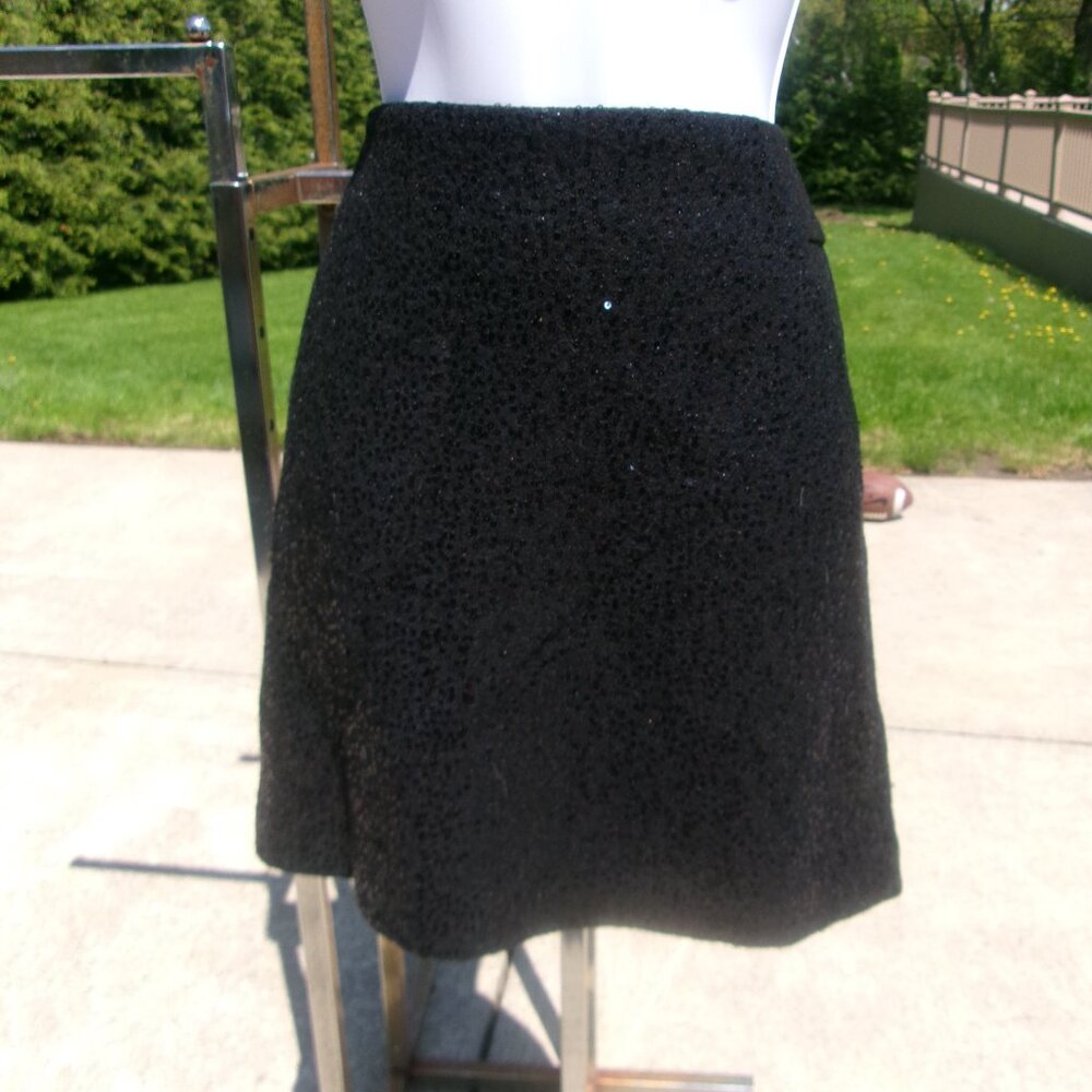 NWOT LOFT BLACK SEQUIN SKIRT 6